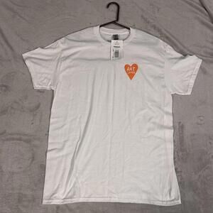 Men's White and Orange Tshirt